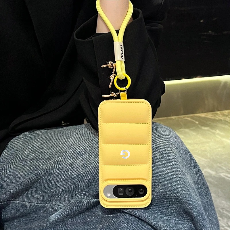 Modne, popularne etui na telef – Sneaker Box recenzja i cena