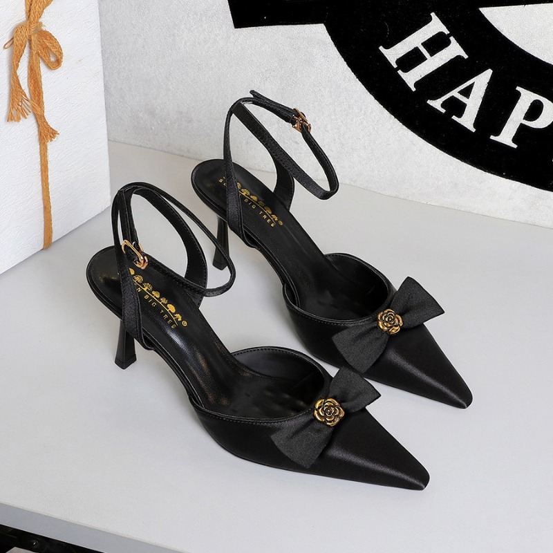 Letnie sandały na wysokim obca – Shoe Tree recenzja i cena