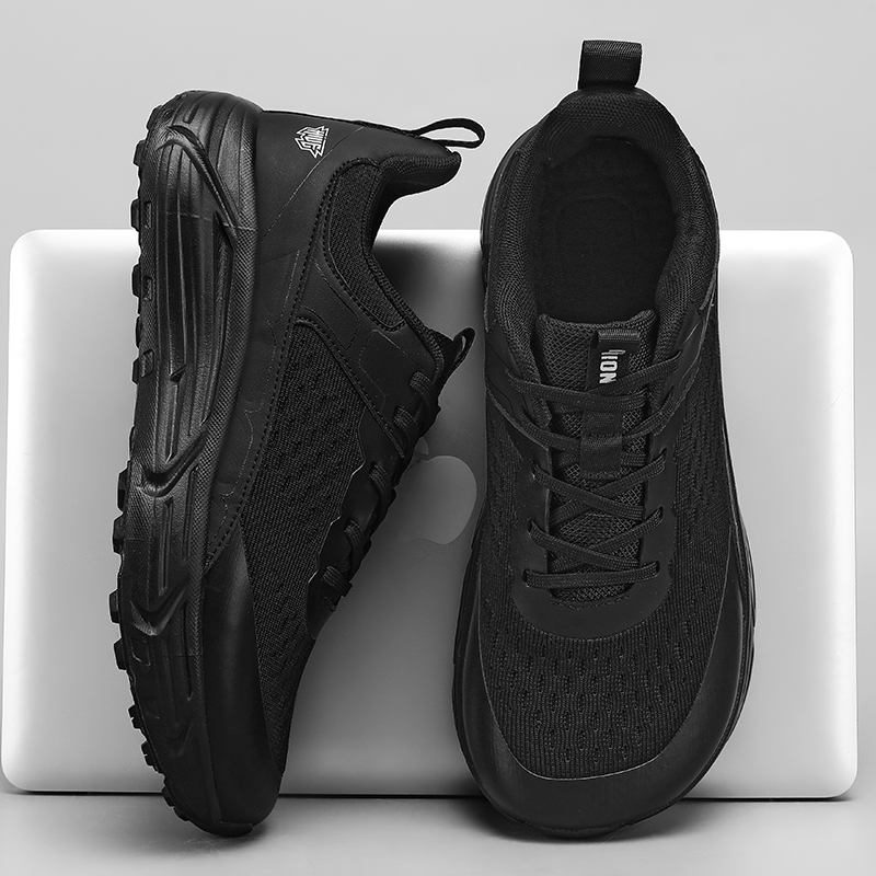 Szerokie sneakersy z okrągłym  – Sneaker Box recenzja i cena